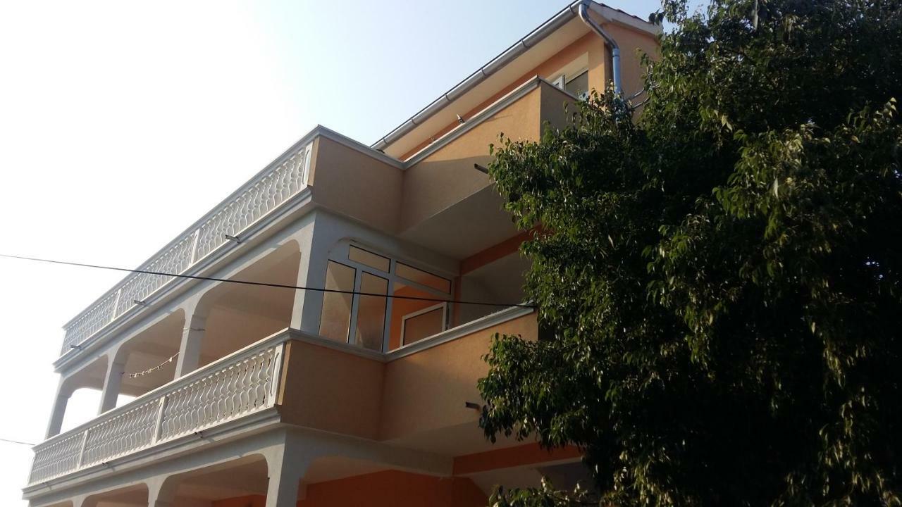 Apartment Ilina Vodice Exterior foto